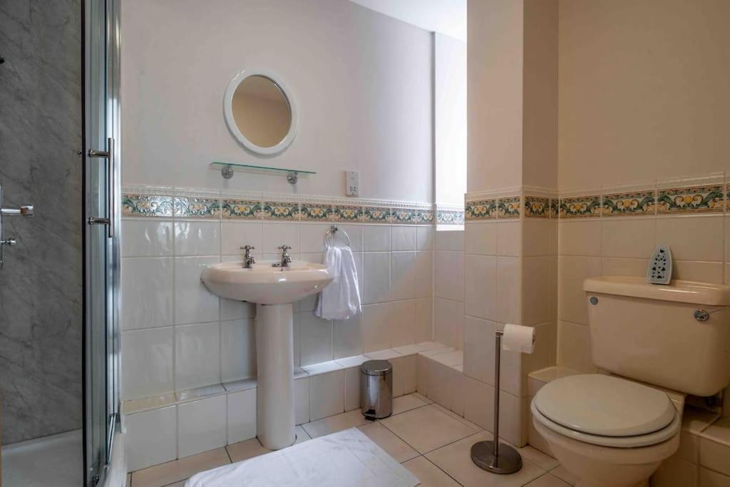 Spacious Apartment, Near Birmingham Centre + Nec Exterior foto